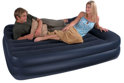 Легкая надувная кроватка