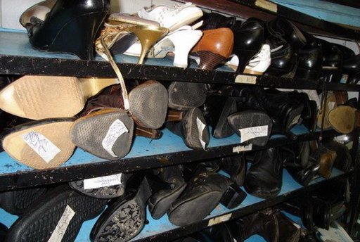 бизнес идея - открытие мастерской, ремонтирующей обувь